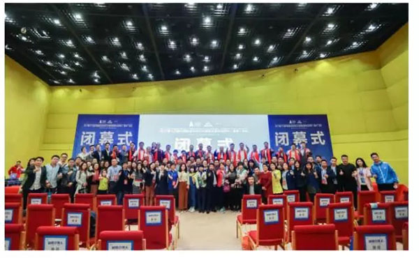 1492780268799460.jpg 人多.webp.jpg