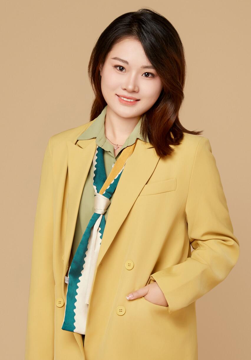 黄丽.jpg